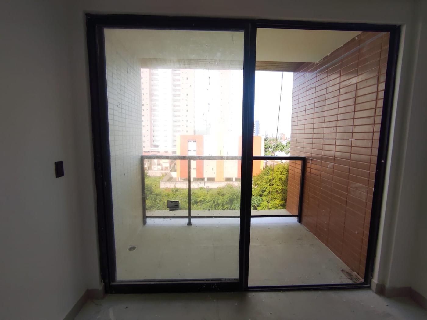 Apartamento à venda com 3 quartos, 77m² - Foto 3